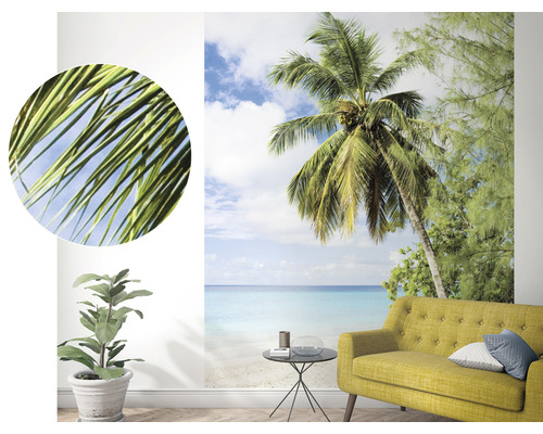 Intérieur avec papier peint photo représentant une plage avec des palmiers