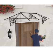 Espace d''entrée avec un auvent de porte d''entrée décoratif et un homme à la porte