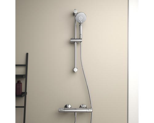 Duschgarnitur mit Handbrause und Thermostatarmatur