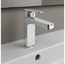 Mitigeur de lavabo unique sur un lavabo