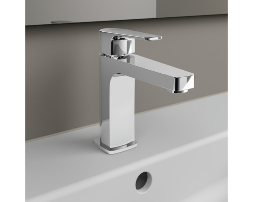 Mitigeur de lavabo unique sur un lavabo