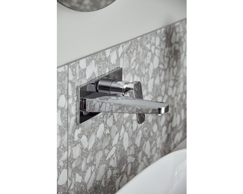 Wandmontierte Waschtischarmatur