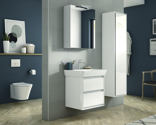 Salle de bains moderne avec lavabo, armoire de toilette et armoire suspendue au design blanc