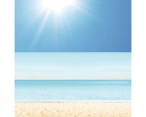 Plage avec mer et ciel