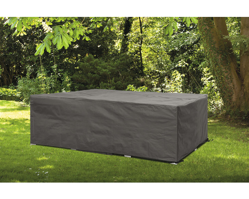 Housse de protection pour mobilier de jardin sur une pelouse