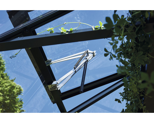 Vue détaillée d''une fenêtre de serre avec ouverture automatique des fenêtres