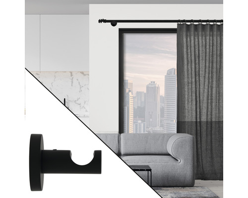 Dekoratives Fenster mit Vorhang, Vorhangstange und Vorhangstangenhalterung.