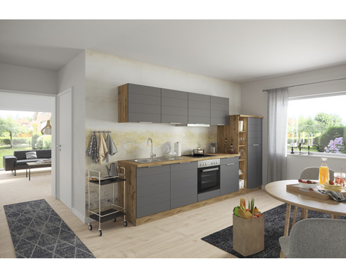 Heller Raum mit Einbauküche in Grau und Holzoptik, Esstisch und Wohnbereich