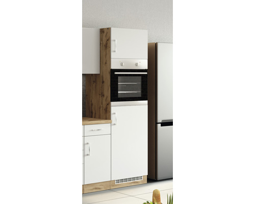 Scène de cuisine avec armoire haute et four intégré