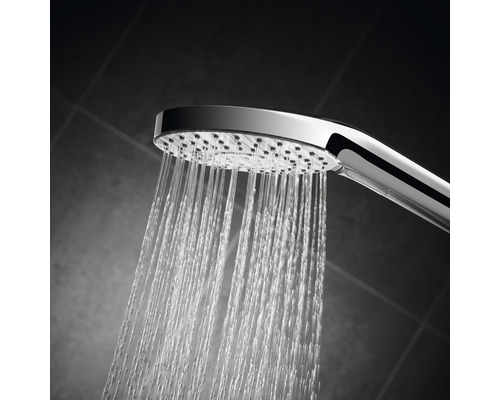 Handbrause mit laufendem Wasser