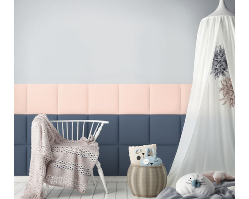 Coussin mural Mono bleu foncé aspect velours 30 x 30 cm Chambre d''enfant avec panneaux muraux, chaise et décoration