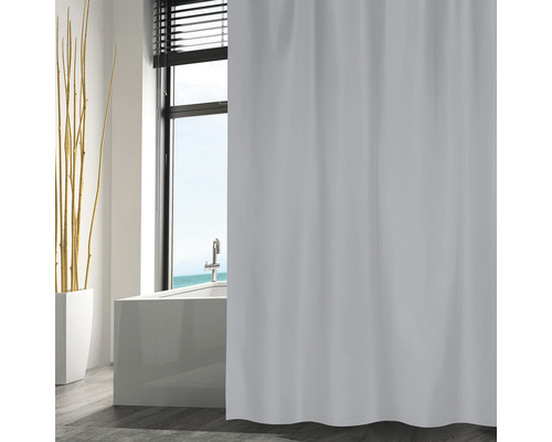 Badezimmer Szene mit Badewanne, Fenster und Duschvorhang