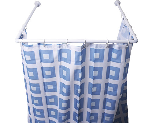 Quadratische Duschstange mit Duschvorhang