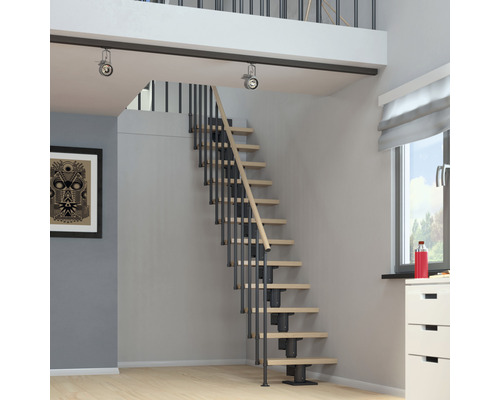 Vue d''une pièce avec un escalier gain de place en bois et métal.