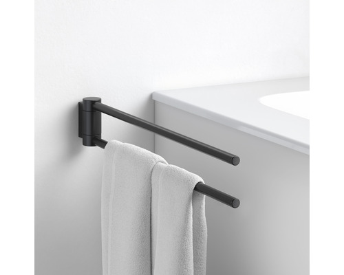 Schwenkbarer Handtuchhalter aus Metall mit Handtuch