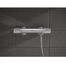 Mitigeur thermostatique apparent Grohe pour la douche sur mur gris