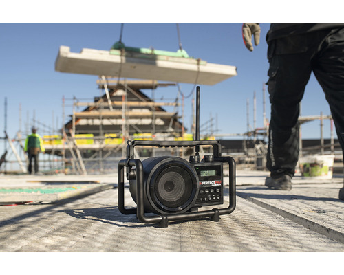 Radio de chantier de la marque Perfectpro sur un chantier