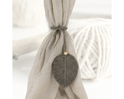 Embrasse de rideau avec détail de plume en macramé