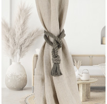 Dekorative Vorhanghalterung aus Seil im Wohnraum