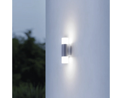 Wandleuchte aus Metall mit nach oben und unten gerichteter Beleuchtung