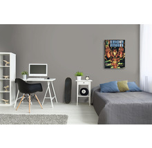 Chambre de jeune avec bureau, lit et art mural Iron Man