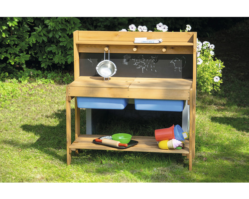 Spielküche aus Holz mit Kreidetafel, Becken und Ablagefläche für den Aussenbereich.