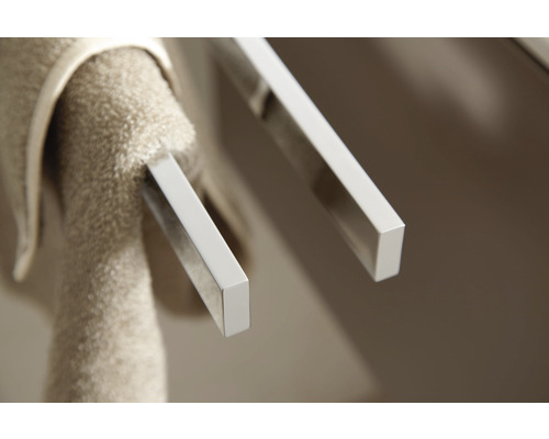 Porte-serviettes métallique avec serviette