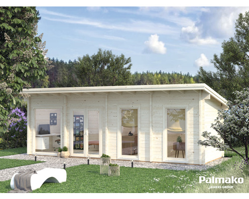 Gartenhaus aus Holz mit Fenstern und Tür auf Rasenfläche