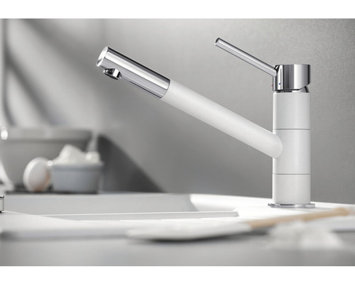 Küchenarmatur mit schwenkbarem Auslauf und Einhebelmischer