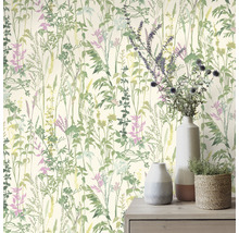 Papier peint à motif de plantes dans un intérieur