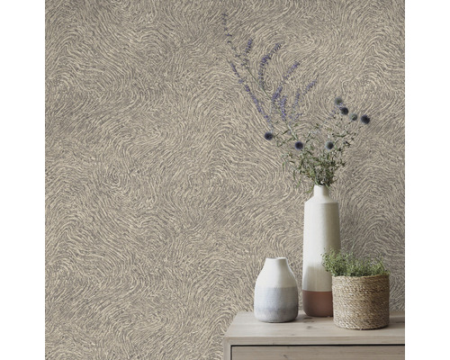 Tapete mit abstraktem Muster an der Wand