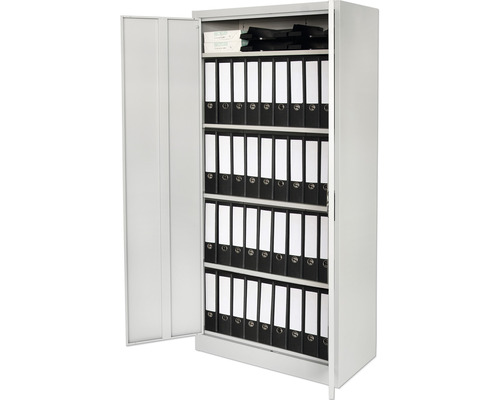 Stahlschrank mit Ordnern im Büro