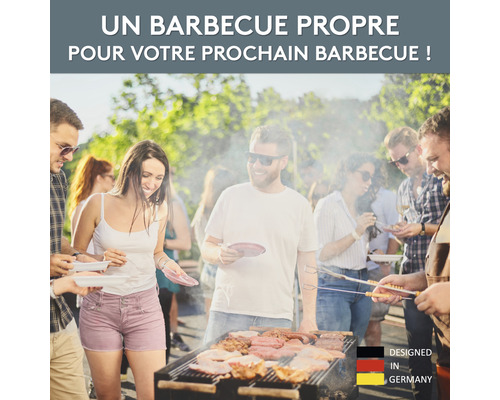 Un groupe de personnes faisant un barbecue à l''extérieur avec la mention conçu en Allemagne.