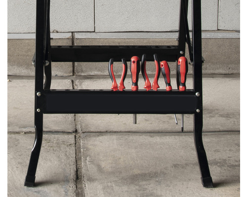 Werkbank mit Schraubendrehern