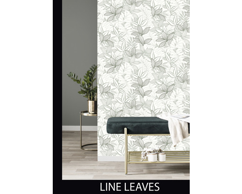 Dekoratives Zimmer mit Blättermuster Tapete, Bank und Pflanze