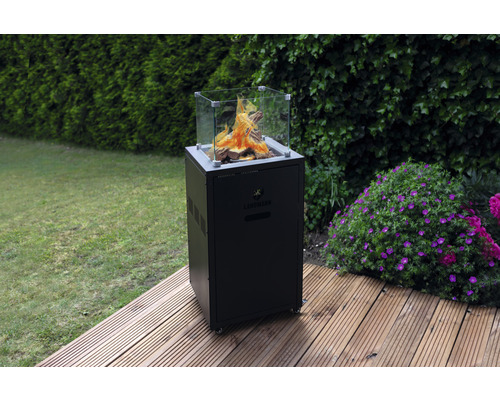 Lanmann Feuertisch mit Glasaufsatz und Holzimitat auf einer Holzterrasse