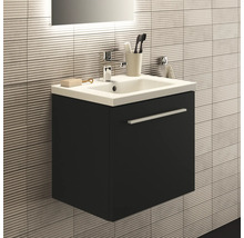 Combinaison de lavabo avec meuble sous-vasque dans la salle de bain