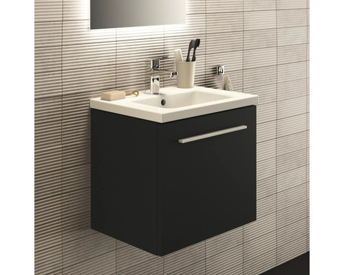 Waschtischkombination mit Unterschrank im Badezimmer