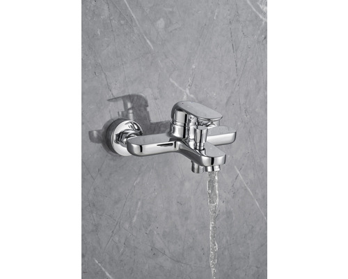 Robinet de baignoire mural avec jet d''eau