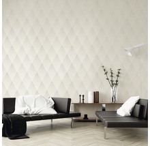 Wohnzimmer mit Tapete mit geometrischem Rautenmuster