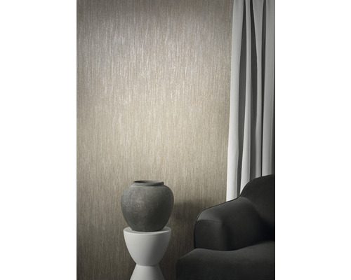 Gros plan d''un papier peint texturé dans une pièce avec des décorations et des meubles