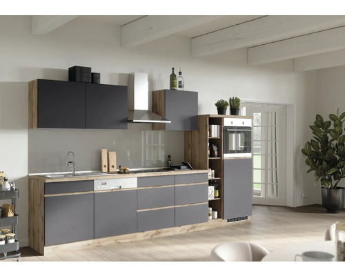Cuisine moderne avec des éléments gris et noirs et des accents de bois, comprenant un évier, un lave-vaisselle et un four
