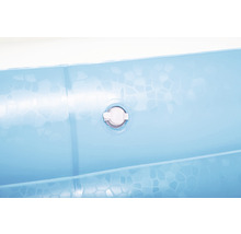 Detailansicht eines aufblasbaren Pools mit Luftventil