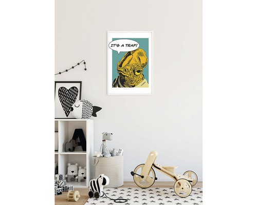 Chambre d''enfant avec une affiche Star Wars portant l''inscription: C''est un piège