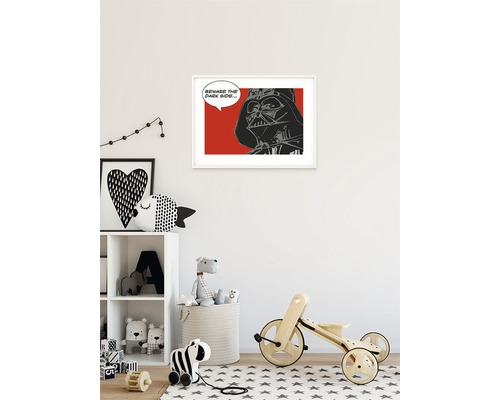 Dekoratives Darth Vader Wandbild mit der Aufschrift Beware the Dark Side in einem Kinderzimmer.