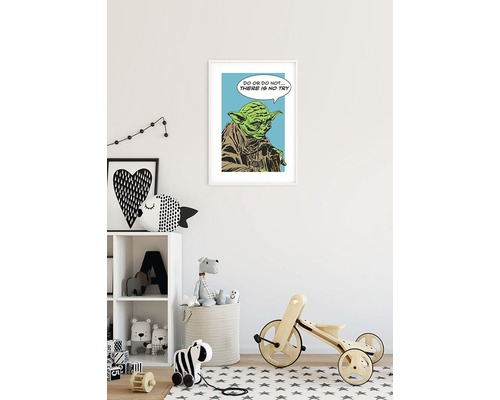 Gerahmtes Star Wars Yoda-Poster mit dem Zitat: Tue es oder tue es nicht. Es gibt kein Versuchen