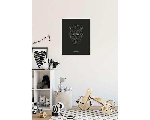 Chambre d''enfant décorative avec une peinture murale Star Wars Dark Maul, une étagère à jouets et des jouets en bois