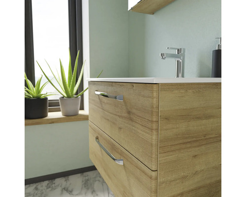 Waschtischunterschrank aus Holz mit zwei Schubladen und Aufsatzwaschbecken im Badezimmer