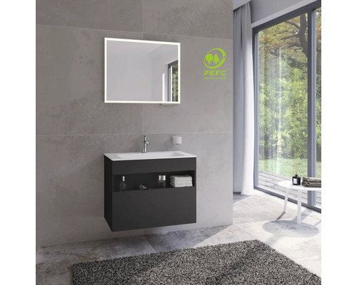 Salle de bain avec meuble sous-vasque, miroir et label PEFC