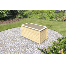 Jardinière en bois dans le jardin